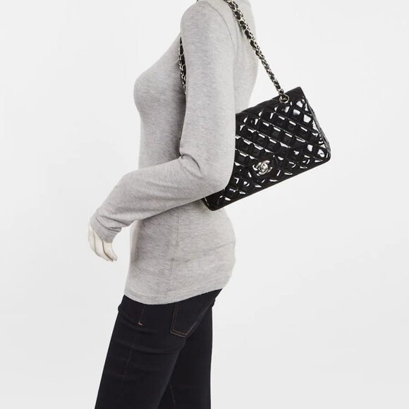 Chanel Black Quilted Patent Classic Medium Double Flap Bag - Picture 3 of 9